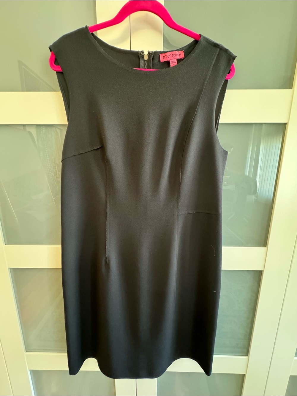 Betsey Johnson Black Sleeveless Sheath Dress